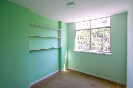 Apartamento à venda com 77m², 2 quartos e 1 vagaQuarto 1