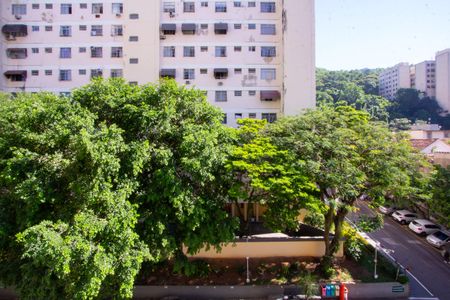 Apartamento à venda com 77m², 2 quartos e 1 vagaVista da Sala