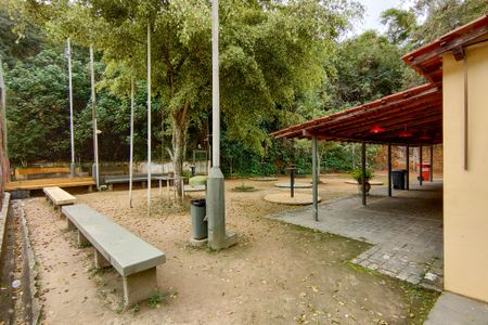 Apartamento à venda com 77m², 2 quartos e 1 vagaÁrea comum