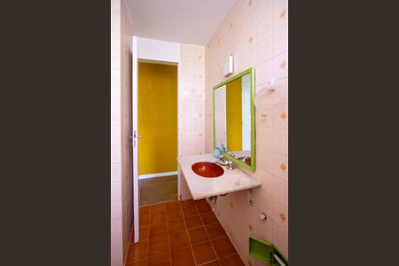 Apartamento à venda com 77m², 2 quartos e 1 vagaBanheiro