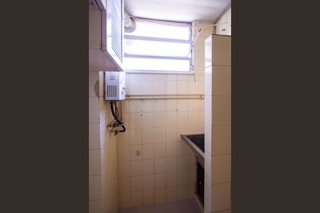 Apartamento à venda com 77m², 2 quartos e 1 vagaÁrea de Serviço