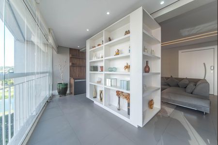 Apartamento à venda com 146m², 3 quartos e 2 vagasVaranda