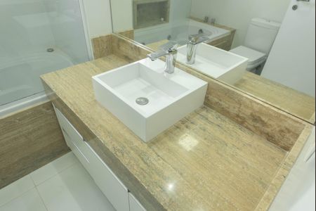 Apartamento à venda com 146m², 3 quartos e 2 vagasBanheiro da Suíte 3