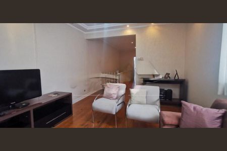 Casa à venda com 2 quartos, 128m² em Cambuci, São Paulo