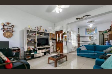 Casa à venda com 5 quartos, 215m² em Ipiranga, São Paulo