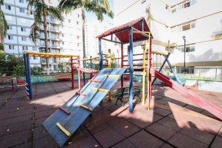 Apartamento para alugar com 100m², 4 quartos e 1 vagaÁrea comum - Playground