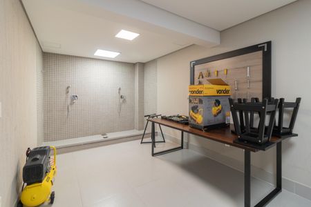 Apartamento à venda com 62m², 2 quartos e 2 vagas Apartamento à venda com 62m², 2 quartos e 2 vagasÁrea comum - Ferramentas