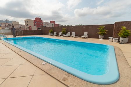 Apartamento à venda com 62m², 2 quartos e 2 vagas Apartamento à venda com 62m², 2 quartos e 2 vagasÁrea comum - Piscina