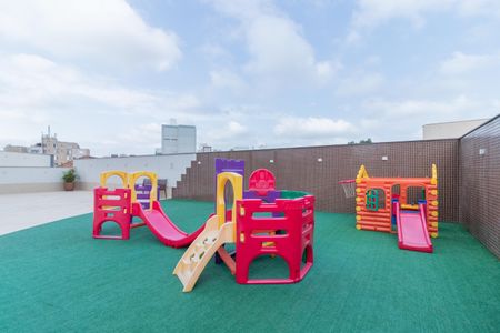 Apartamento à venda com 62m², 2 quartos e 2 vagas Apartamento à venda com 62m², 2 quartos e 2 vagasÁrea comum - Playground