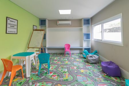 Apartamento à venda com 62m², 2 quartos e 2 vagas Apartamento à venda com 62m², 2 quartos e 2 vagasÁrea comum - Brinquedoteca