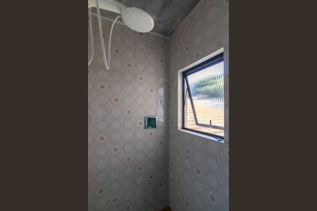 Casa à venda com 150m², 4 quartos e 2 vagas Casa à venda com 150m², 4 quartos e 2 vagasBanheiro