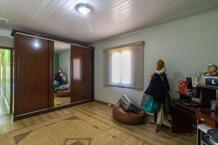 Casa à venda com 150m², 4 quartos e 2 vagas Casa à venda com 150m², 4 quartos e 2 vagasQuarto 2