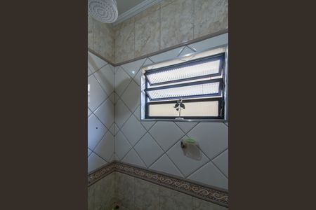 Casa à venda com 150m², 4 quartos e 2 vagas Casa à venda com 150m², 4 quartos e 2 vagasBanheiro 2