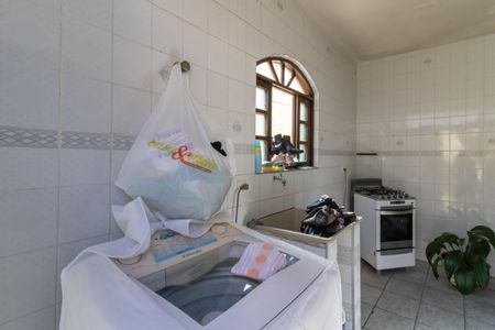 Casa à venda com 150m², 4 quartos e 2 vagas Casa à venda com 150m², 4 quartos e 2 vagasArea de Serviço