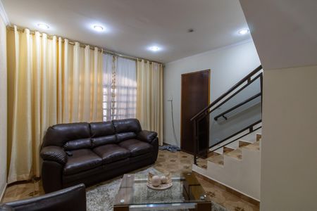 Casa à venda com 150m², 4 quartos e 2 vagas Casa à venda com 150m², 4 quartos e 2 vagasCasa