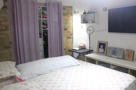 Casa à venda com 315m², 4 quartos e 6 vagasSuíte 1