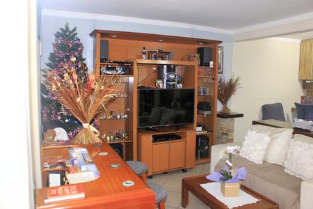 Casa à venda com 315m², 4 quartos e 6 vagasSala