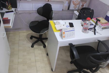 Casa à venda com 315m², 4 quartos e 6 vagasEdícula