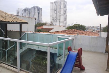 Casa à venda com 315m², 4 quartos e 6 vagasVaranda da Suíte 4