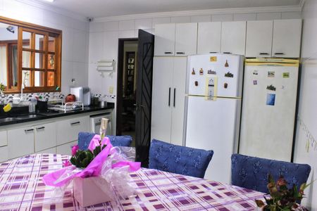 Casa à venda com 315m², 4 quartos e 6 vagasCozinha