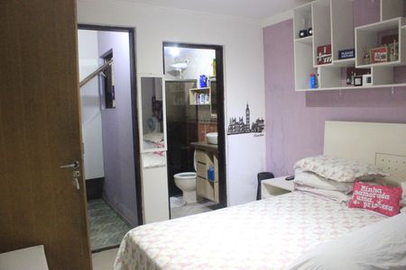 Casa à venda com 315m², 4 quartos e 6 vagasSuíte 1