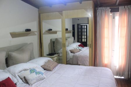 Casa à venda com 315m², 4 quartos e 6 vagasSuíte 4