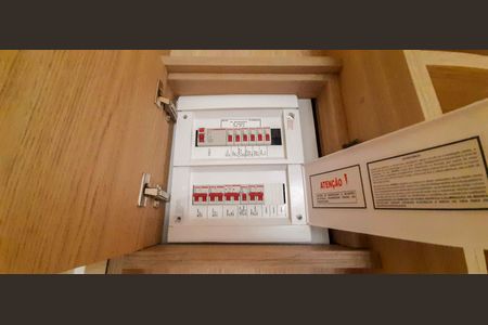 Apartamento à venda com 83m², 2 quartos e 2 vagasQuadro de Luz