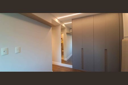 Apartamento à venda com 83m², 2 quartos e 2 vagasSuíte