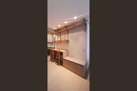 Apartamento à venda com 83m², 2 quartos e 2 vagasSala