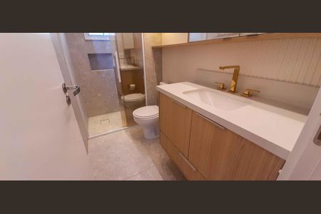 Apartamento à venda com 83m², 2 quartos e 2 vagasBanheiro da Suíte