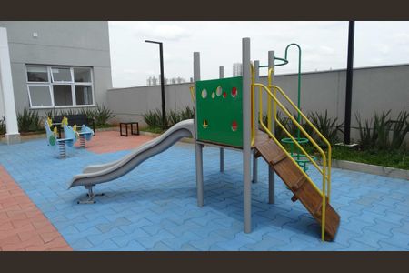 Apartamento à venda com 83m², 2 quartos e 2 vagasÁrea comum - Playground