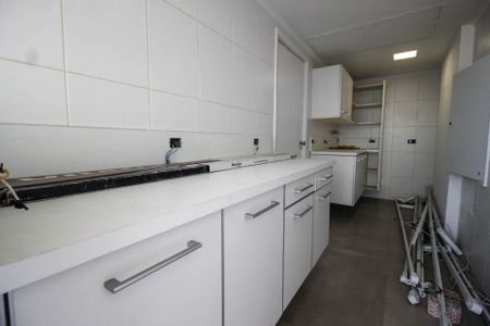 Apartamento para alugar com 503m², 3 quartos e 4 vagasQuarto de serviço 2