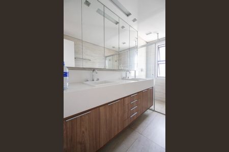 Apartamento para alugar com 503m², 3 quartos e 4 vagasBanheiro da Suíte 3