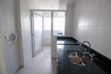 Apartamento à venda com 73m², 2 quartos e 1 vagaCozinha