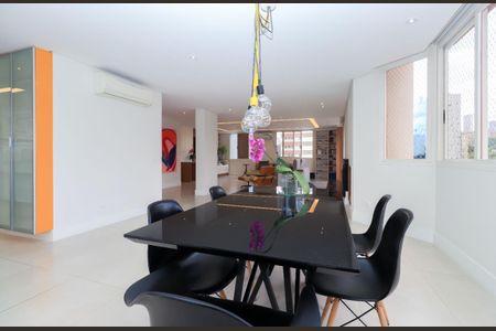 Apartamento à venda com 204m², 2 quartos e 3 vagas Apartamento à venda com 204m², 2 quartos e 3 vagasFoto 05