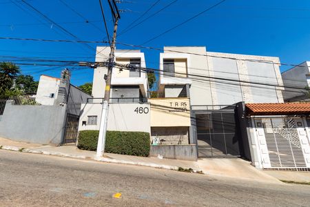 Casa de condomínio para alugar com 75m², 2 quartos e 1 vaga Casa de condomínio para alugar com 75m², 2 quartos e 1 vagaFachada