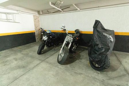 Casa de condomínio para alugar com 75m², 2 quartos e 1 vaga Casa de condomínio para alugar com 75m², 2 quartos e 1 vagaEstacionamento - vaga