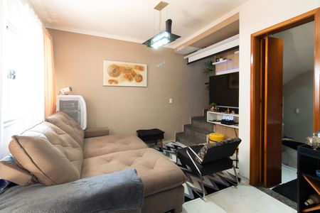 Casa de condomínio para alugar com 75m², 2 quartos e 1 vaga Casa de condomínio para alugar com 75m², 2 quartos e 1 vagaSala