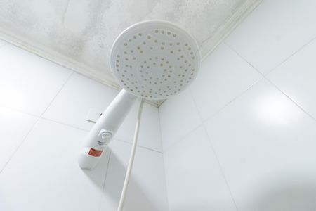Casa de condomínio para alugar com 75m², 2 quartos e 1 vaga Casa de condomínio para alugar com 75m², 2 quartos e 1 vagaBanheiro