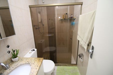 Apartamento à venda com 80m², 2 quartos e 1 vagaBanheiro da Suíte