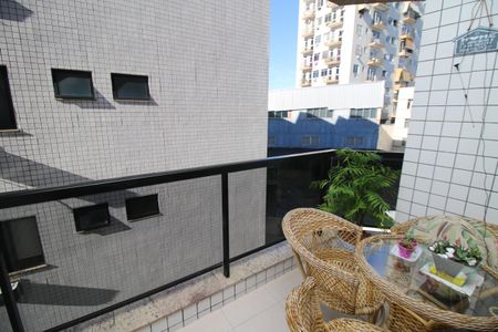 Apartamento à venda com 80m², 2 quartos e 1 vagaVaranda