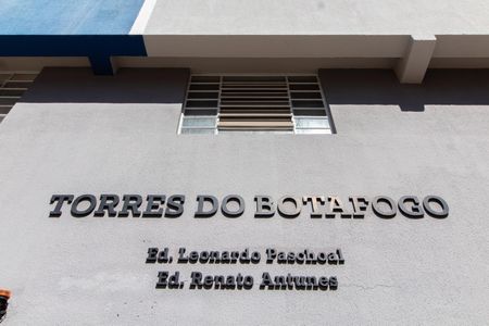 Studio à venda com 37m², 1 quarto e sem vaga Studio à venda com 37m², 1 quarto e sem vagaFachada