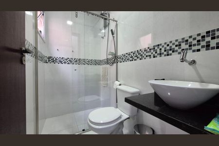 Casa à venda com 144m², 3 quartos e 2 vagasBanheiro