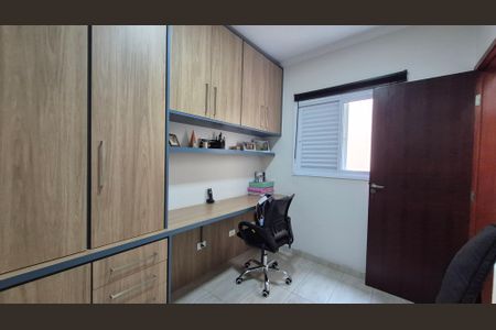 Casa à venda com 144m², 3 quartos e 2 vagasQuarto 2