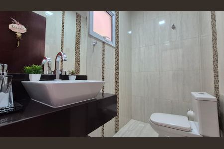 Casa à venda com 144m², 3 quartos e 2 vagasLavabo