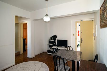 Apartamento à venda com 60m², 1 quarto e sem vaga Apartamento à venda com 60m², 1 quarto e sem vagaSala