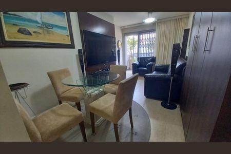 Apartamento à venda com 53m², 1 quarto e 1 vagaFoto 02
