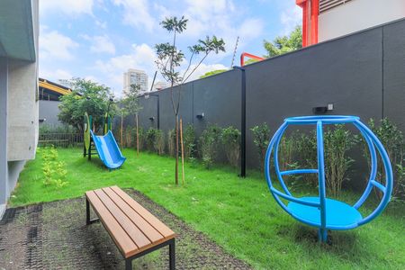 Apartamento para alugar com 43m², 2 quartos e sem vaga Apartamento para alugar com 43m², 2 quartos e sem vagaÁrea comum - Playground