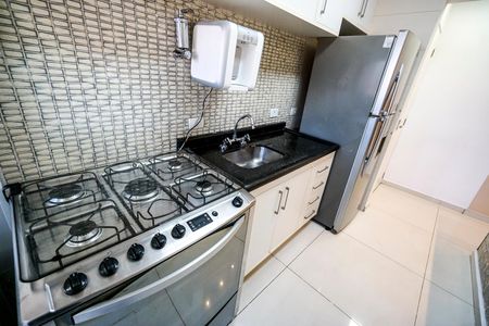 Apartamento à venda com 60m², 3 quartos e 1 vagaPia e fogão