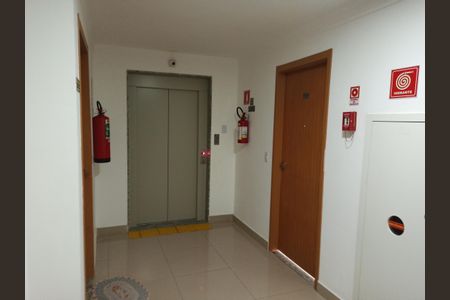 Apartamento à venda com 44m², 2 quartos e 1 vagaHall Elevador